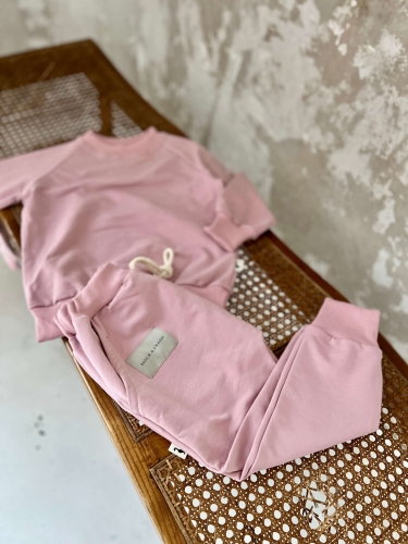 Długie spodnie dresowe różowe