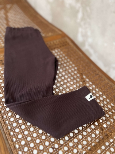 Legginsy prążkowe  brązowe