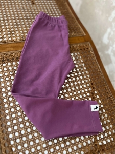 Legginsy bawełniane fioletowym